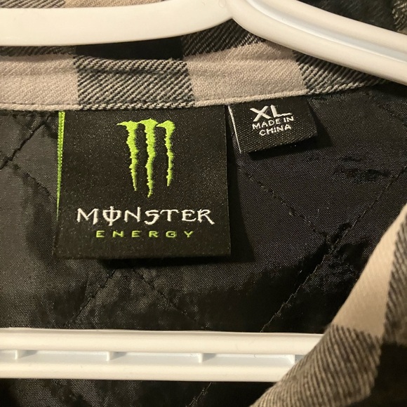 Monster XL Shacket - Picture 3 of 4
